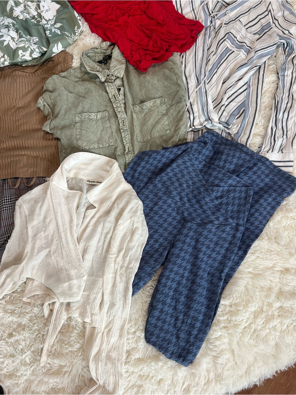 HUGE size small bundle - Picture 3 of 5